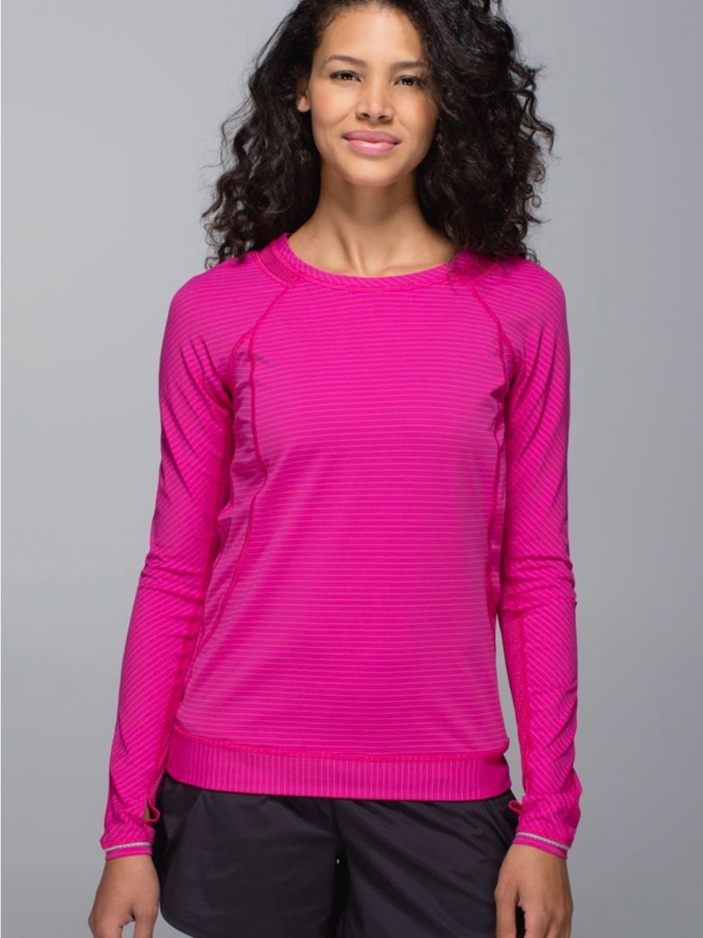 Lululemon Run For Gold Long Sleeve
Jewelled Magenta size 4